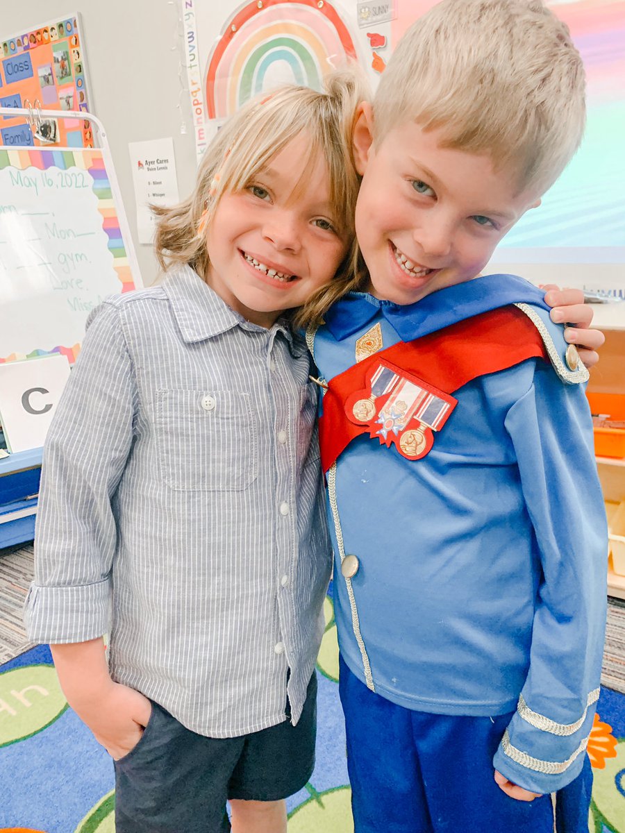 _teachitwright's tweet photo. [ Q ] is for Queen and King Day! 👸🤴❤️ #ABCcountdown2022 @ayerelementary https://t.co/HnGY97F94q