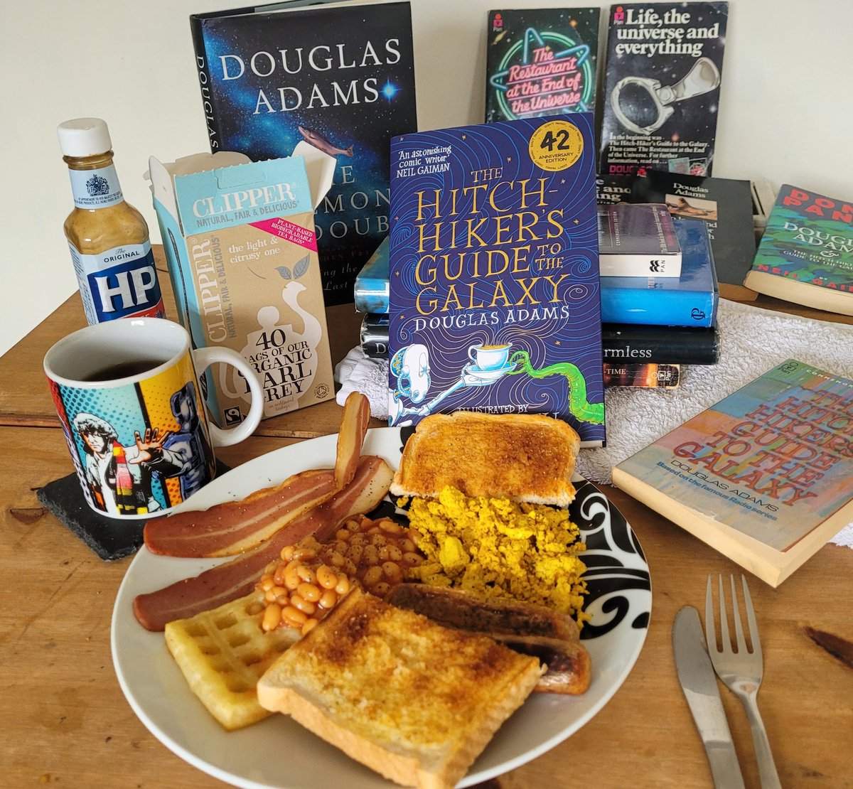 DON'T PANIC! Our Hitchhiker's Guide To The Galaxy episode is OUT NOW! 🎧👉bit.ly/3lh5W7M