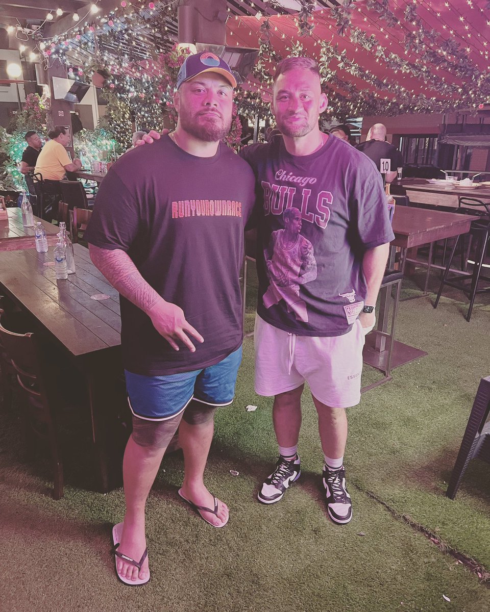 LegOfLam's tweet photo. He’s champion because he hasn’t forgotten where he’s come from. Humble as they come. Thank you for sharing your wisdom uso. Malo le tau. Malo le lotonuu. 🇼🇸x🇼🇸#legendsofthepacific https://t.co/ibBP79sgBt