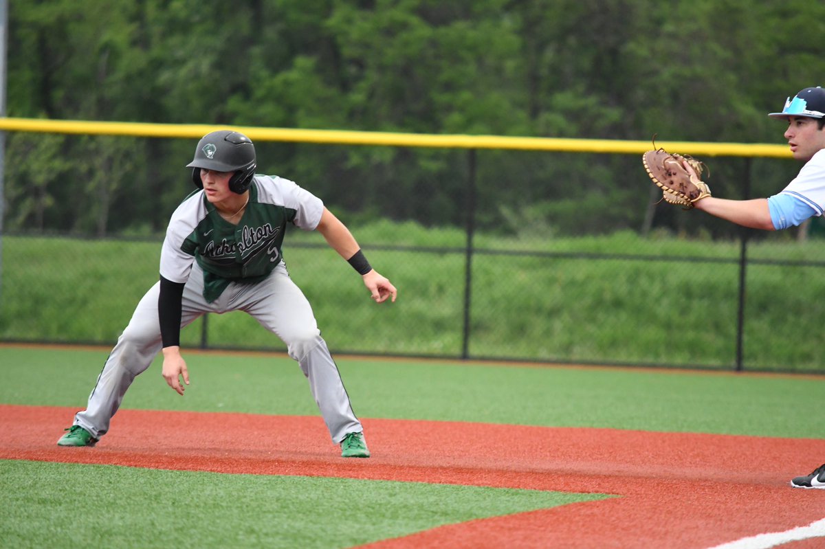 Charlie Decelles tweet media