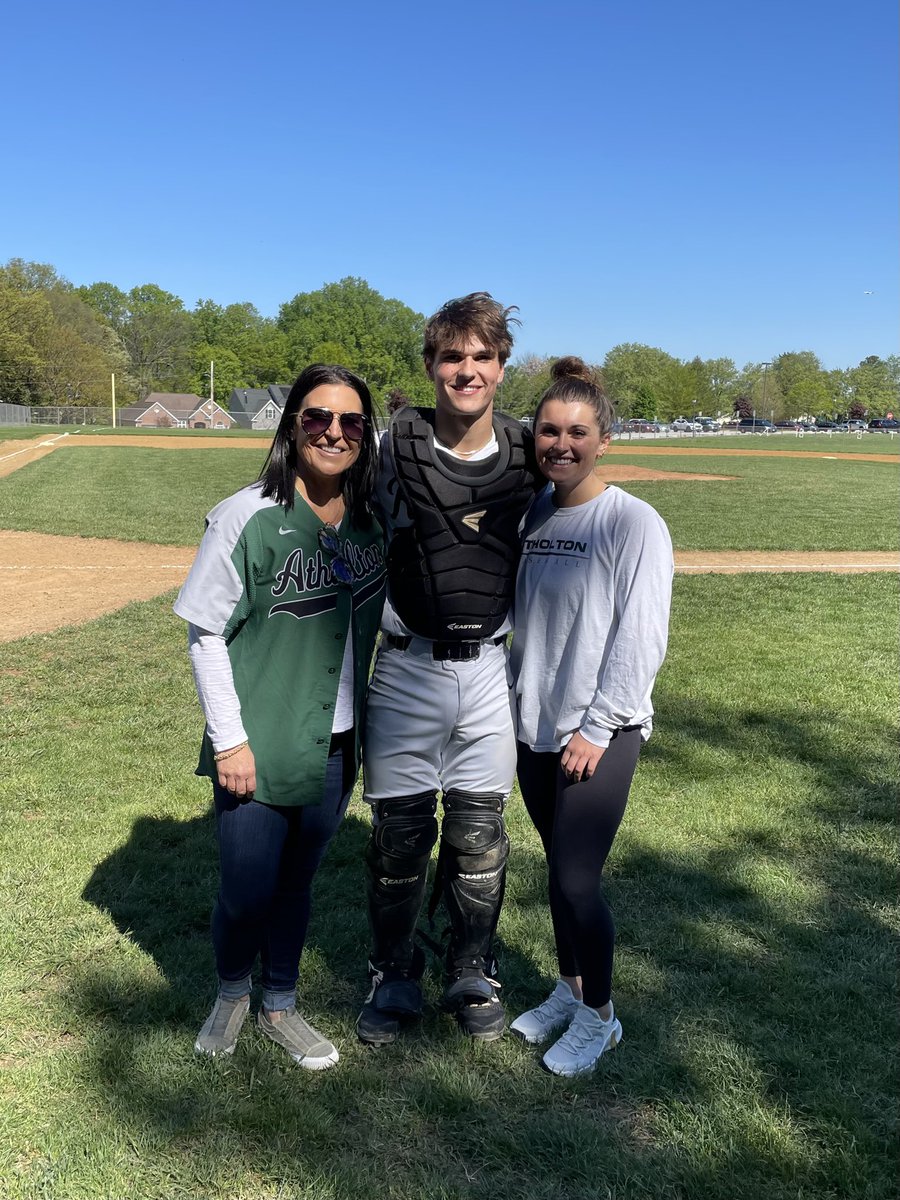 Charlie Decelles tweet media