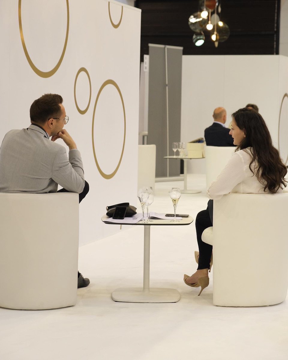 ProWein's tweet photo. Have you been to the #Champagne Lounge in Hall 9? With a wide variety of fine brands it is considered the "Golden Entrée" to the France area, which encompasses three entire halls. https://t.co/adkiFfV60K