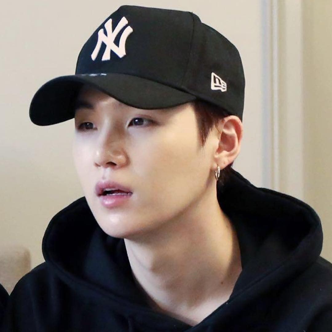 yoongi in hat (SLOWED) (@yoongiinhat 