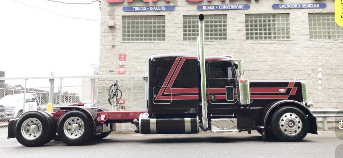 CCTWSI's tweet photo. This truck belongs to our customer and friend Greg O'Donnell from GTR trucking. He’s been a long time loyal customer and one of the best people that we’ve ever had the pleasure of dealing with!
#loyalcustomers #thetruckcollisionguys #CCTW #carcrafttruckworks #carcraft https://t.co/b9ME9vhacO