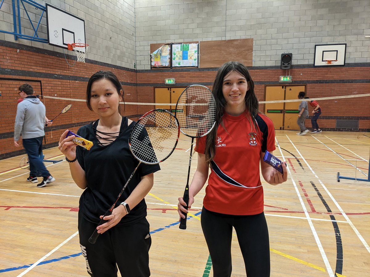 Thomondcclib's tweet photo. Great day at the Badminton blitz at Villier's. Thanks to Villier's for hosting :-) Lots of matches and a fun knockout competition at the end.@VilliersSchool @Thomondsport @ThomondCommColl https://t.co/cdocnsrbCn