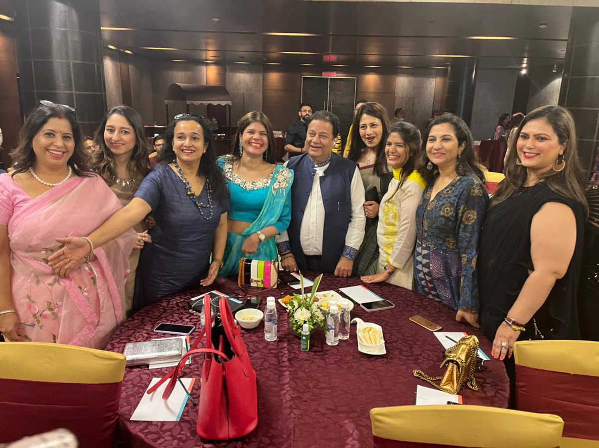 Women Power with <a href="/anupjalota/">Anup Jalota</a> at <a href="/LeMeridienND/">LeMeridien NewDelhi</a> Delhi.  

#delhi #power #womeninbusiness #womenempowerment #culture #art #bhajan #samrat #candid  #event