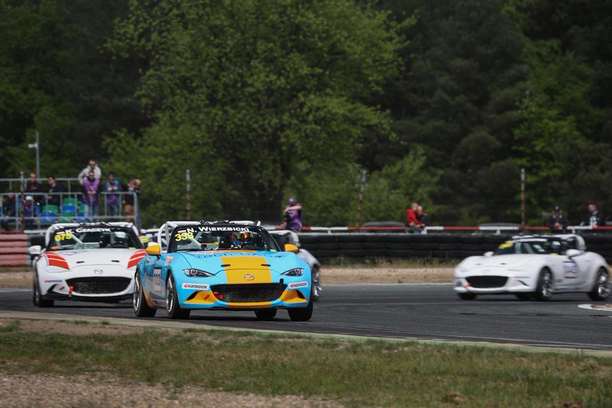 Mx5cupMazda's tweet photo. Wyrównana walka w Unitel Mazda MX-5 Cup Poland!

W miniony weekend odbyła się na Torze Poznań pierwsza runda tegorocznego sezonu pucharu Unitel Mazda MX-5 Cup Poland.

https://t.co/RjhICrFvDN https://t.co/b95VVD6zA0