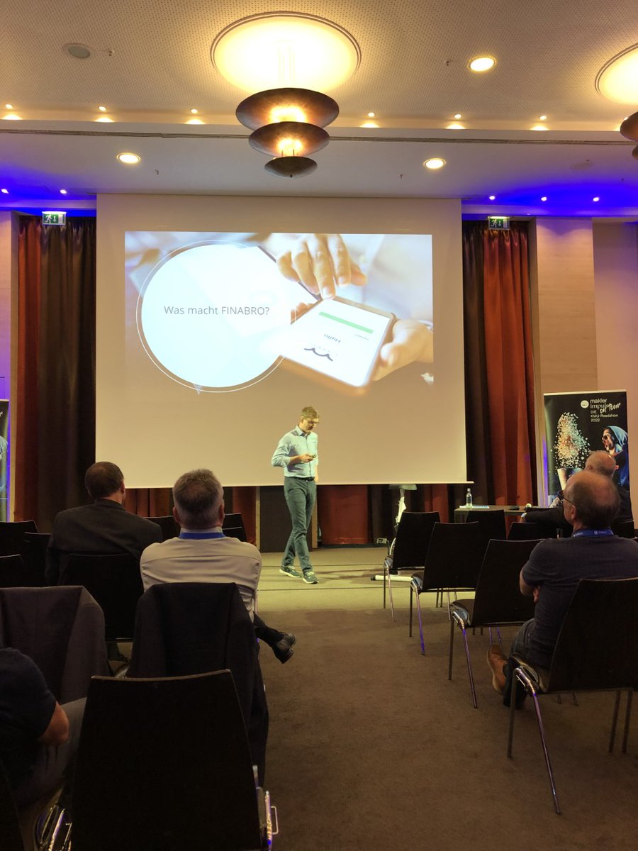 FINABROGmbH's tweet photo. Auftakt für die KMU-Roadshow der @zurich_de 
Maklerimpuls on Tour in Köln. Heute ging es los – unser CEO Søren Obling und unser Vertriebsdirektor Florian Hotte sind vor Ort mit dabei und erklären, wie FINABRO mehr MitarbeiterInnen erreicht und überzeugt. https://t.co/SWgXoAJwIr