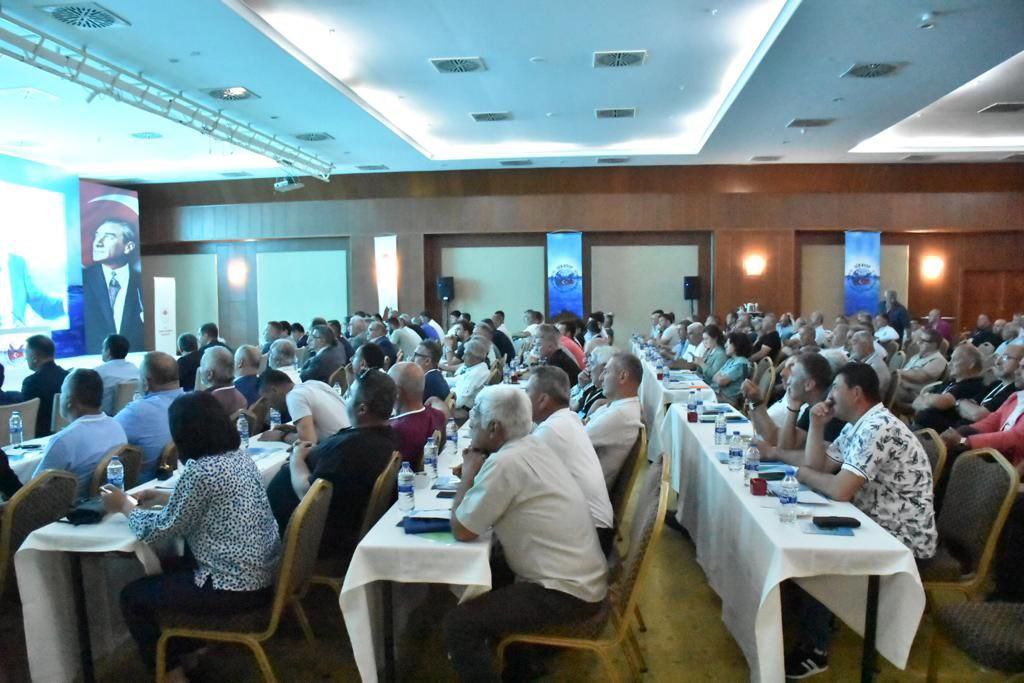 VahitKirisci's tweet photo. Su Ürünleri Kooperatifleri Merkez Birliği tarafından organize edilen “10.Türkiye Balıkçılığının Sorunları ve Çözüm Önerileri Çalıştayı”nda sektör paydaşlarımızla bir aradaydık. 

Biyolojik kaynaklarımızın korunması ve sürdürülebilir işletimi için çalışıyoruz. https://t.co/Fz3YfYvau6