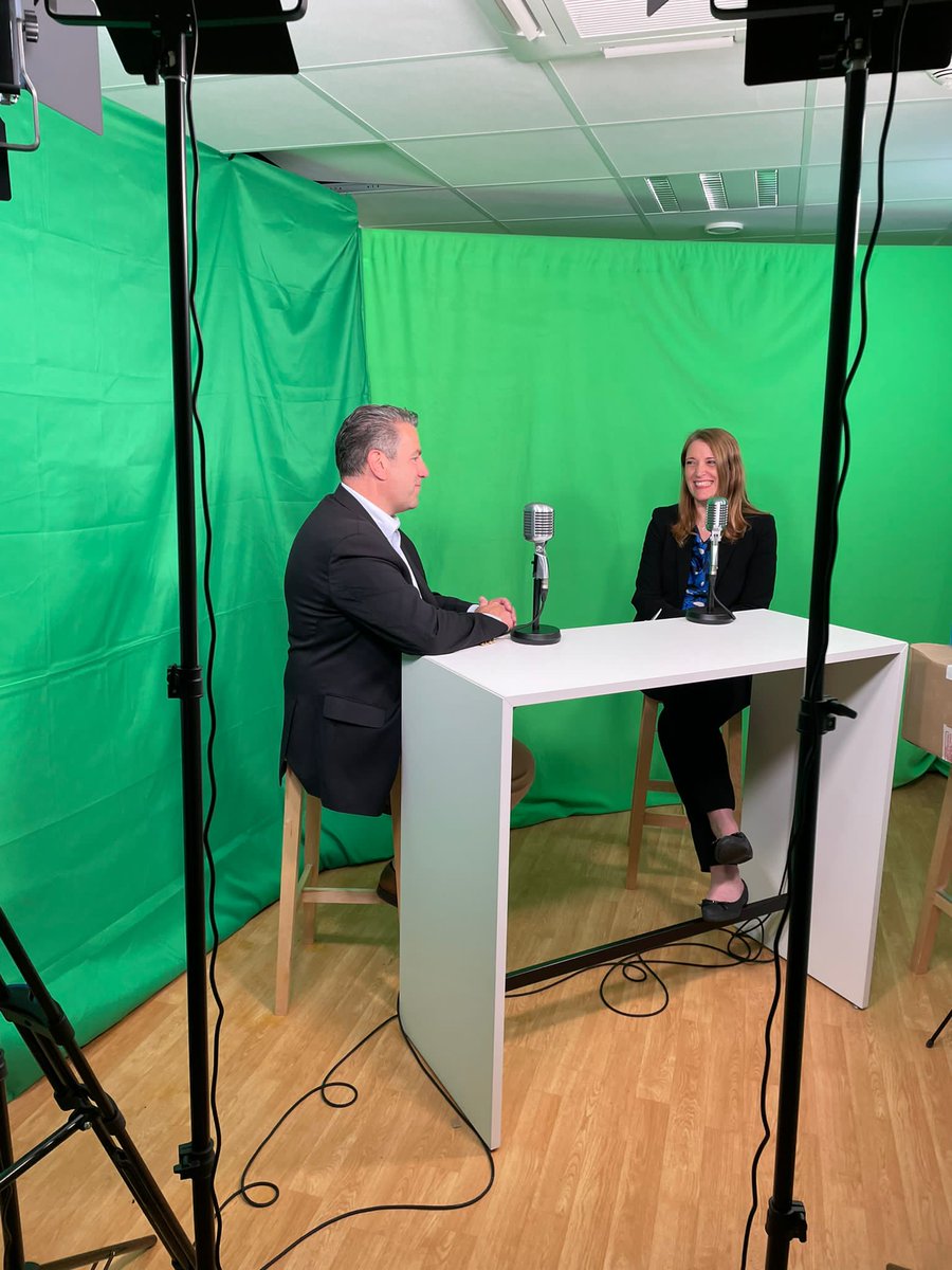 BlueLionsAgency's tweet photo. Ambiance plateau sur le tournage de l'émission de notre client JILITI. 
Ici, nous avons entièrement créé un espace studio TV et Podcast pour le lancement de leur propre WebTV. Un grand merci à JILITI pour sa confiance. 
Restez connectés pour découvrir le résultat. https://t.co/MLfc23f0yV