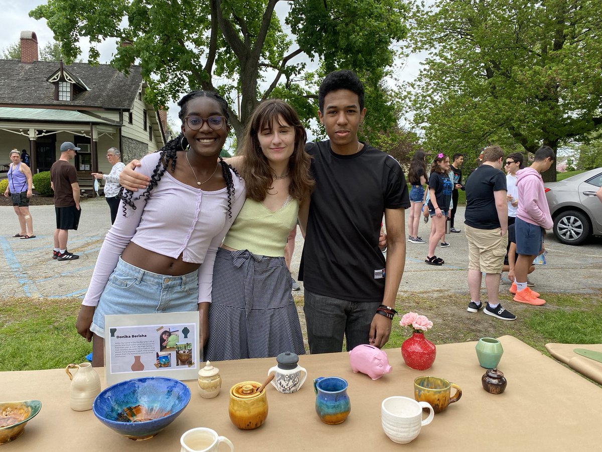 WCSDEmpowers's tweet photo. The Festival of the Arts celebrates our incredibly talented students. Pottery, performing arts, photography, artwork, even robotics…their creativity filled the park with color and music! @WCSDBKING @drbonkwcsd @jjphototalbot @RuthLancer1 @RCKPhotoMedia https://t.co/NpXoAbMPVz