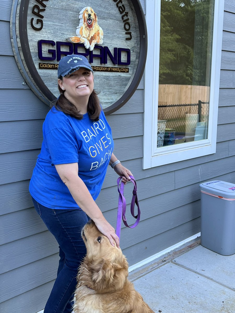 Booper74's tweet photo. Beautiful day to volunteer! #bairdgivesback https://t.co/51gzvt1MtD