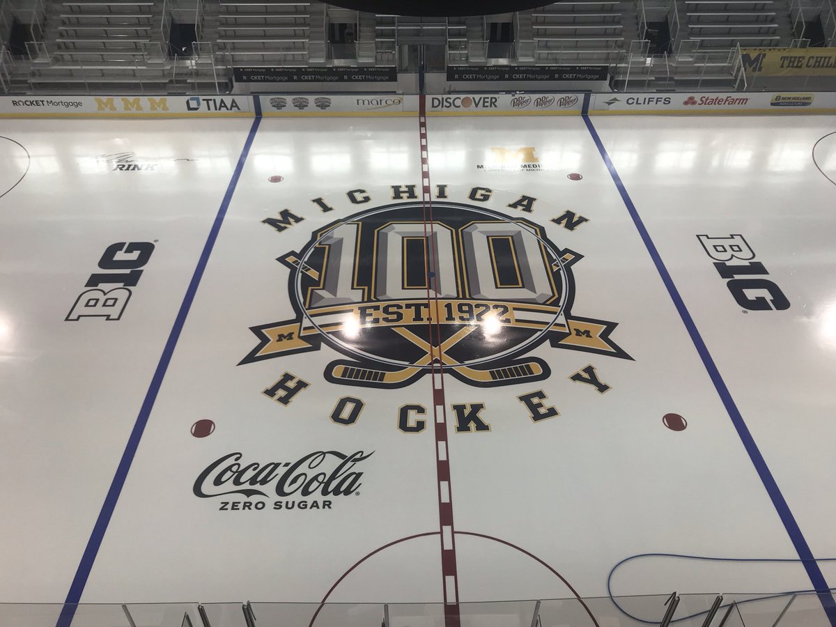 CoachPearsonUM's tweet photo. Ice is back in ! Looks awesome . A big “Thank You” to the staff at Yost .
〽️GoBlue 🏒🥅🚨 https://t.co/FvpV3EUEcp