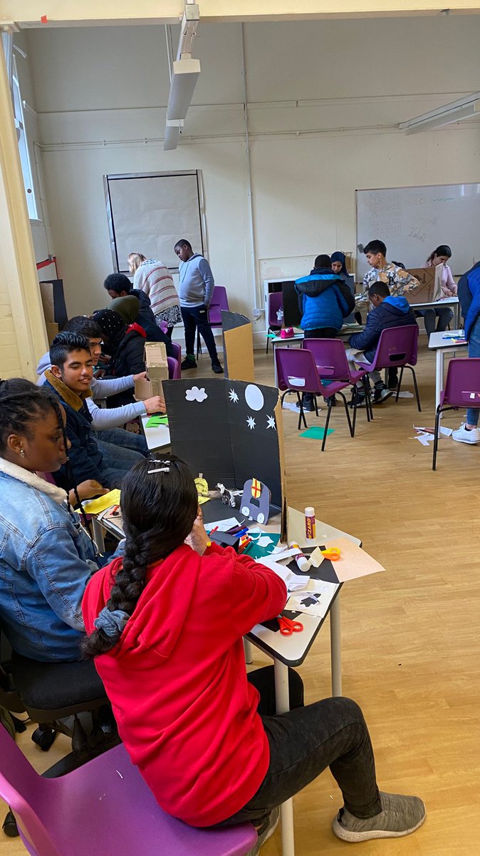 NationalInitia3's tweet photo. Have you ever learnt how to design model boxes for the theatre play? Today's session of "voiCentre" with @ProductionsShe was full of colours, ideas and smiling faces.
@iamfundHEY 
#creativelearning @HullRise https://t.co/NVvFPYbS1j