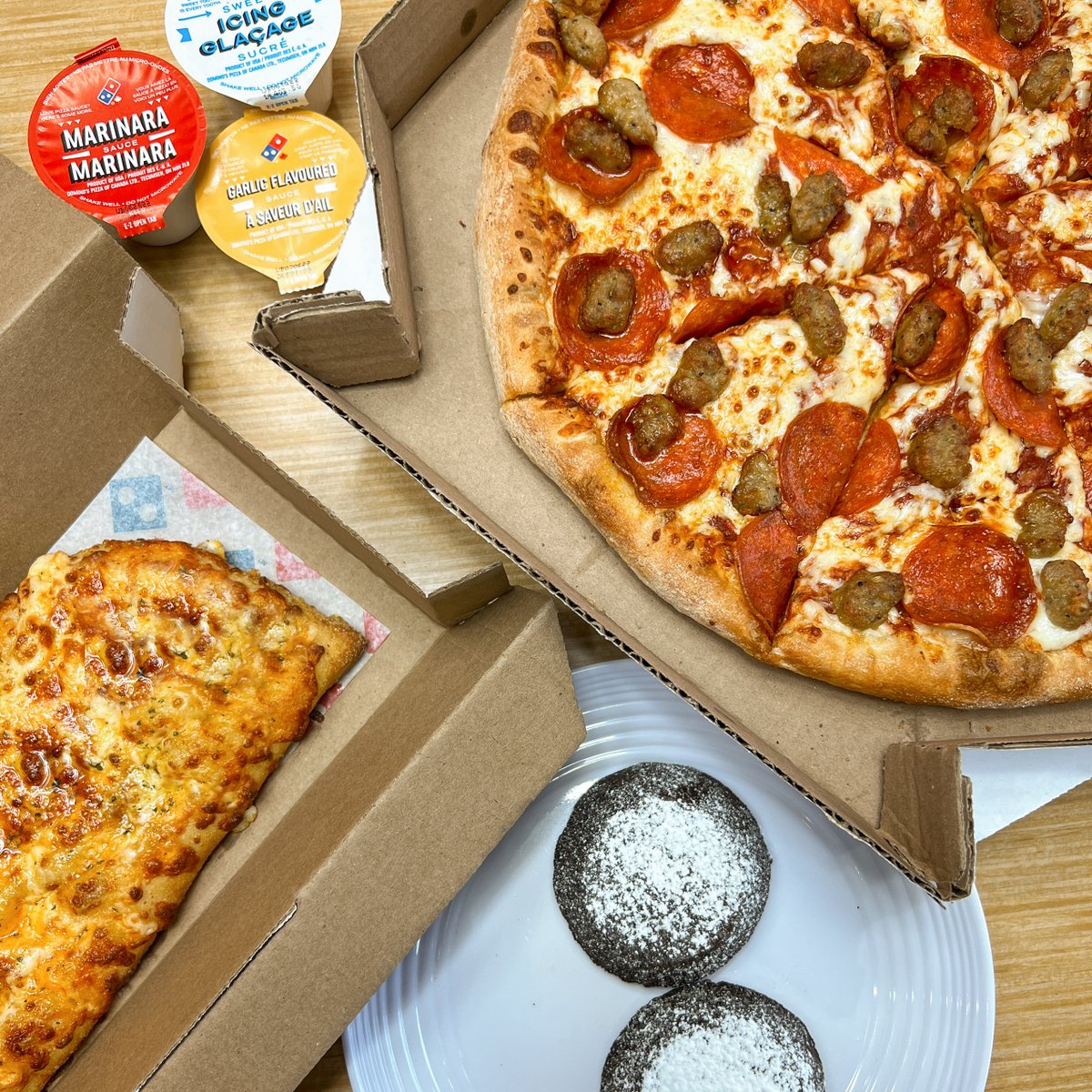 Domino's Canada tweet media