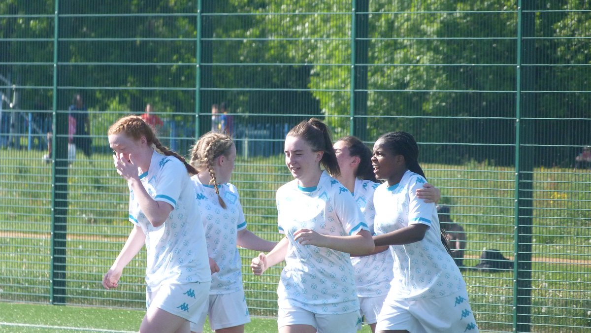 LC_Lionesses's tweet photo. Some more of our favourite snaps from Saturday's U18's League Cup Final! 📷
Congratulations once again everyone! 🏆
#YoungPride 🦁 https://t.co/8R5zdUPiTg