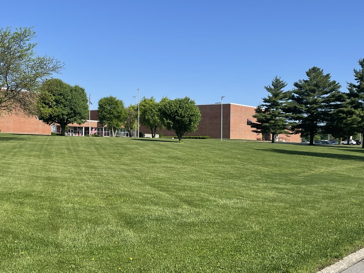 RCSChase's tweet photo. Thanks to all our grounds crew and others working to make the grounds look good. Rain and weeds have been tough this spring. #keepimproving @AESWildcats @BRMS_Cubs @RESWestWarriors https://t.co/wFjyy8lOlf
