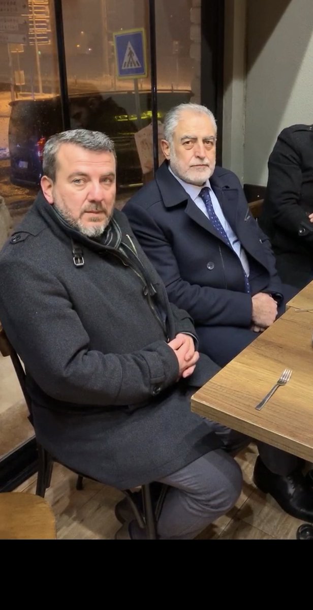 İbrahim Kalaycı Bey kardeşimin vefatını büyük bir teessürle öğrendim. 

Kendisine Allah’tan rahmet, yakınlarına sabırlar diliyorum.