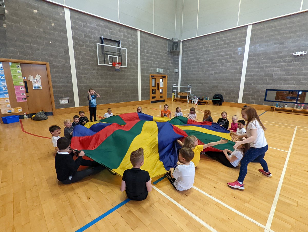 Miss Mitchell tweet media