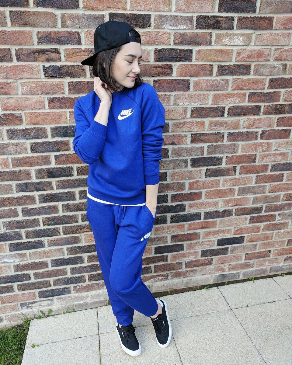 HannahTrigwell's tweet image. I'm excited to announce that not all songs on my next album are sad