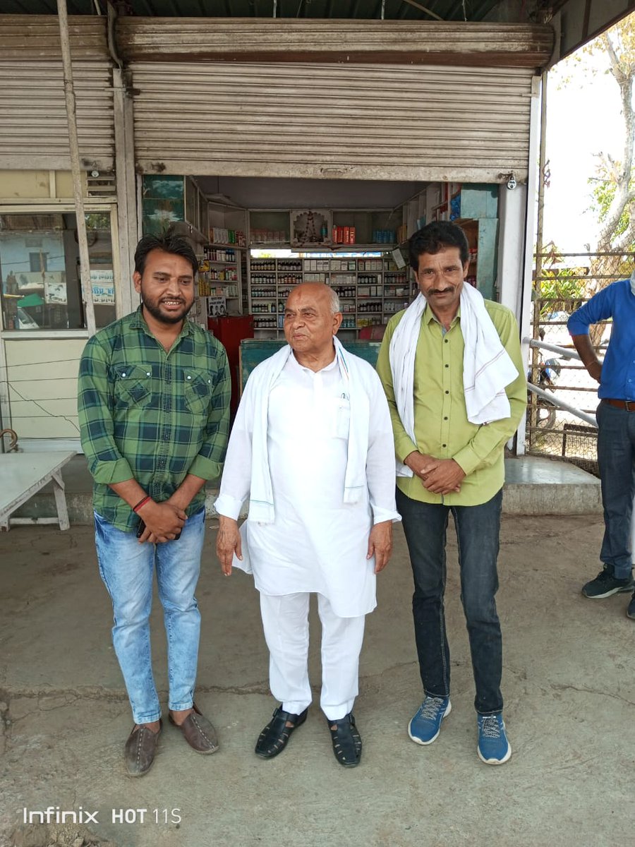 devrajpatelInc's tweet photo. नेता प्रतिपक्ष  @GovindSinghDr जी से सौजन्य भेंट की नैतिक मेडिकल बकतरा
उदयपुरा विधानसभा 140 https://t.co/3Da3nXi8ON
