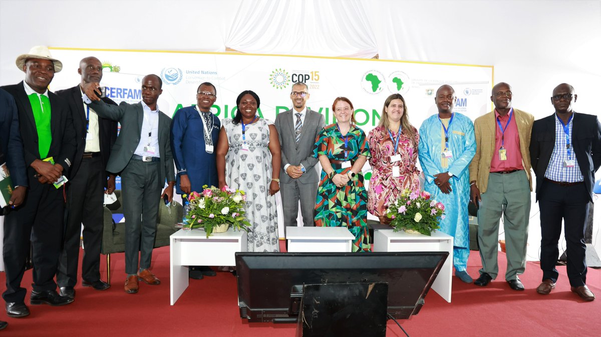 CERFAM_4_Africa's tweet photo. #CERFAMSideevent
👏Riches échanges ce 16 mai lors de la Conférence organisée et modérée par #CERFAM. Avec ➕ de 7⃣0⃣ participants en salle &amp; 6⃣2⃣ en ligne, les panélistes ont échangé des leçons apprises &amp; des bonnes pratiques pr faire face au #changementclimatique en #Afrique 🌍. https://t.co/0hBEfOJYoY
