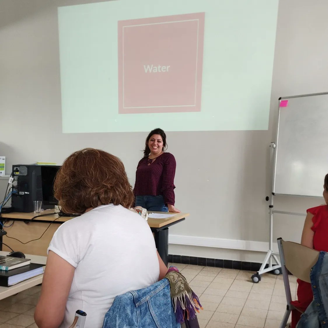 kimthousiast's tweet photo. Altijd #trots als mijn #cursisten durven spreken en presenteren voor de groep. Wat een #toppertjes toch! 
#tweedekansonderwijs #TKO @www_cvoscala_be https://t.co/PB5iigkcko