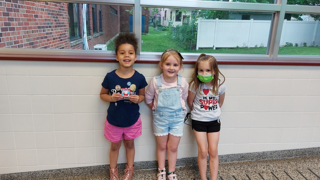 RipleyCSD's tweet photo. We recognized the following students for their scholarship and character this morning. The RCS Character Strengths are Grit, Leadership, Thankfulness, Respect, and Responsibility. Each of these students has demonstrated one or a combination of them independently. Great job! https://t.co/CjMyc1lRTO