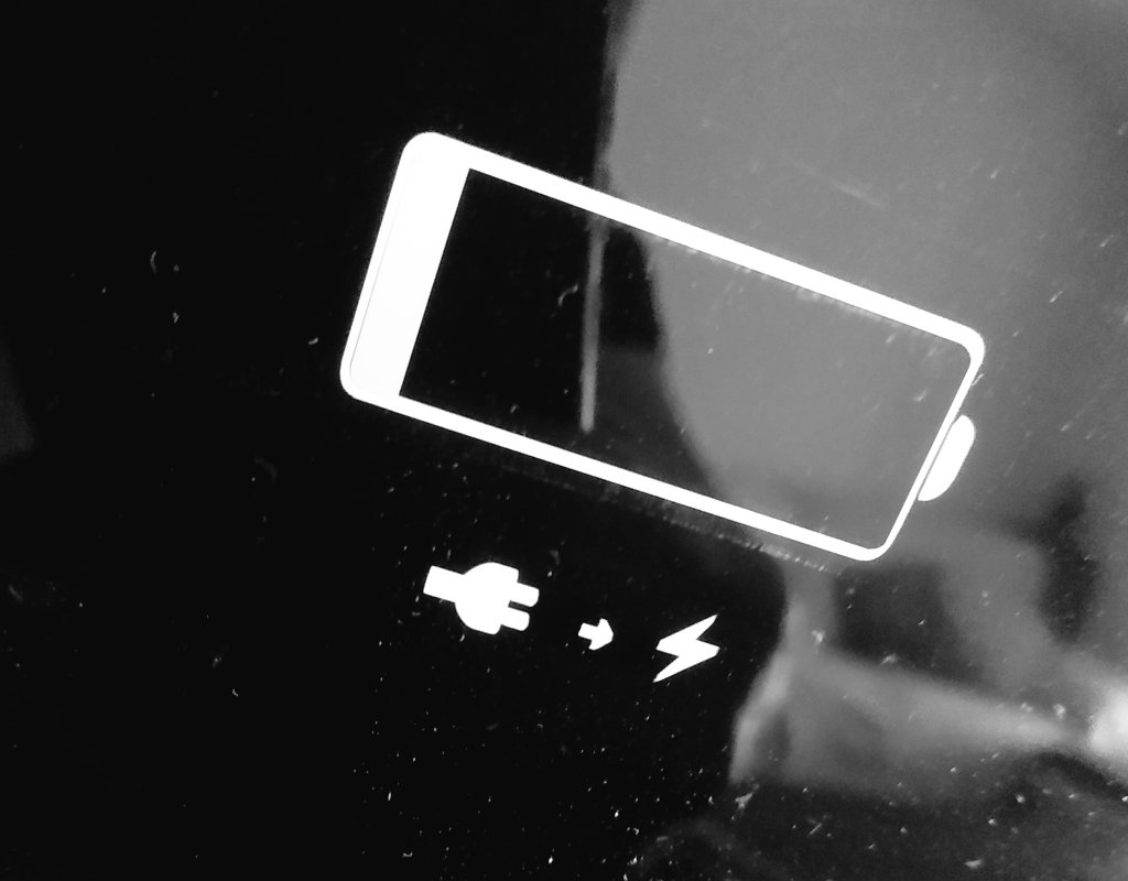 Red_Carey's tweet image. Ya lo veía venir... Y llegó. No nos preparan para las despedidas...  Adiós mi fiel compañero. ☠️ #deadmac