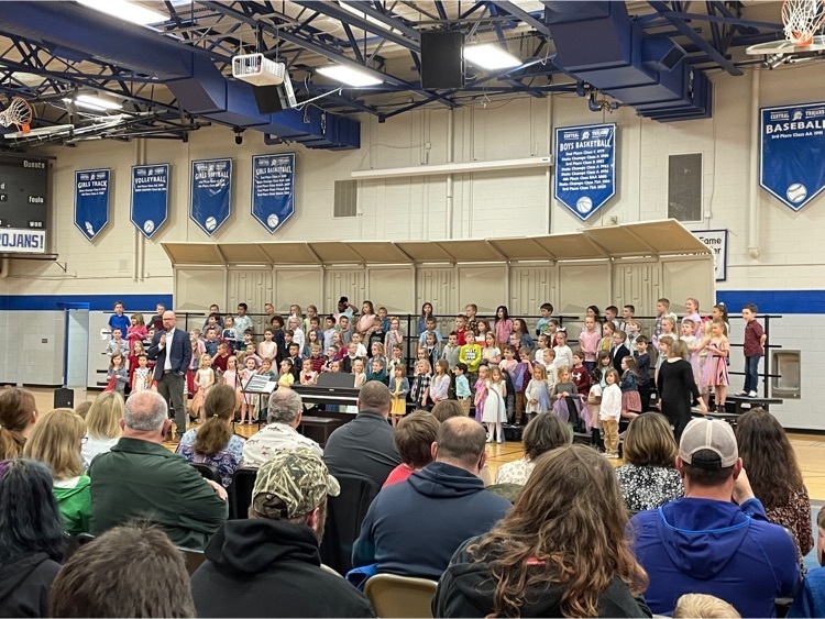 central51's tweet photo. Our Kindergarten and first grade music and art program was a huge success. 
Thank you to our amazing students and families, as well as Mrs. Cunningham and Ms. Gleason. What an amazing evening. 🎶 🖼 https://t.co/QHr8UrIGCg