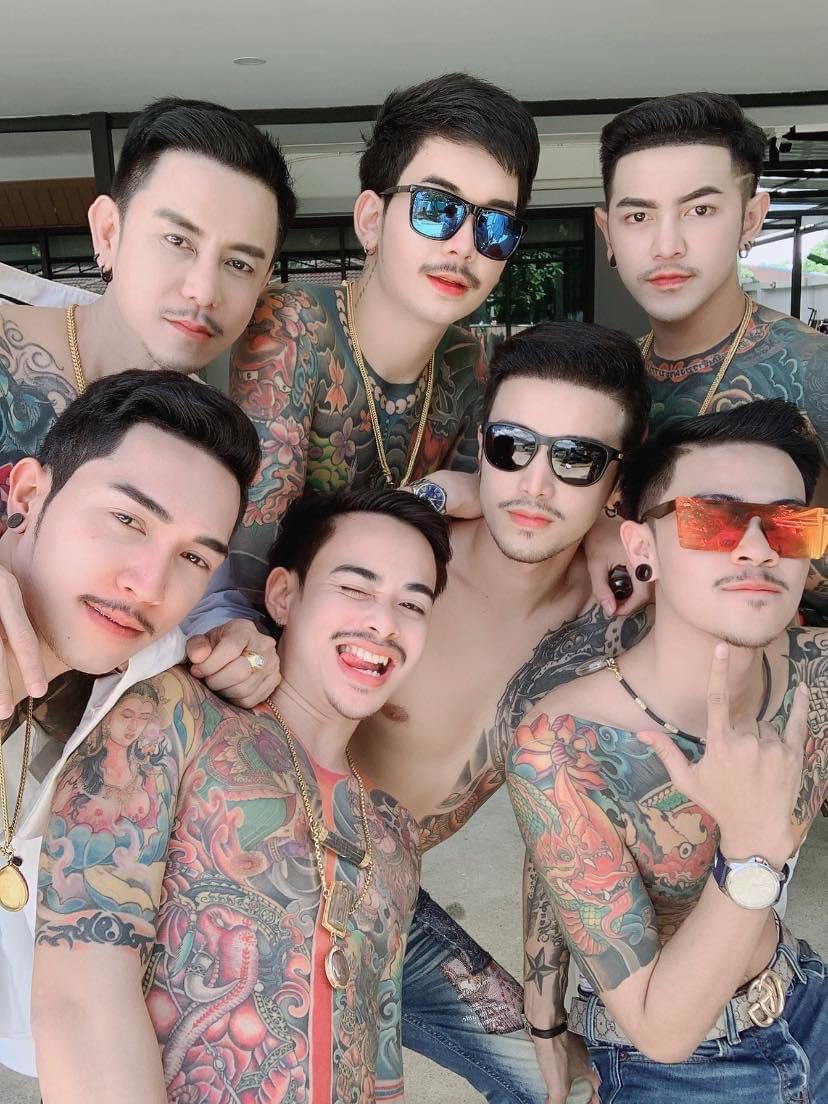 49 แรงดีไม่มีตก แต่ 56 กระดก3ทีแตก หนูชอบแบบไหน. 🥴😋 
#หน้าลาบเพชรบุรี