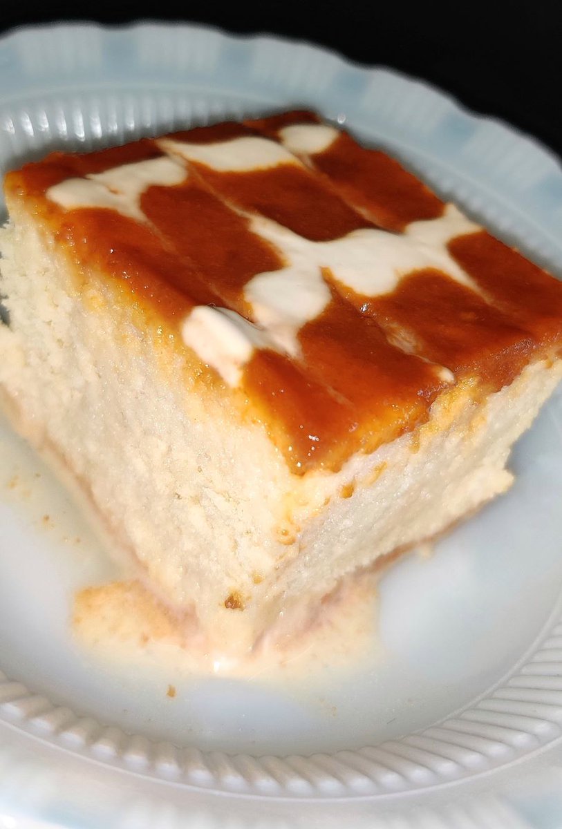 salmankhaliq's tweet photo. I have been recommended to try the Tres leches cake, turkish style from a friend.
Looks very tasty and according to sources mung pi da rus malai Mina matooli shu.
Have you tried it? Comments ?
Will update more after trying.
#turkishsweets #turkei #tresleches https://t.co/AvyoQBoR6v