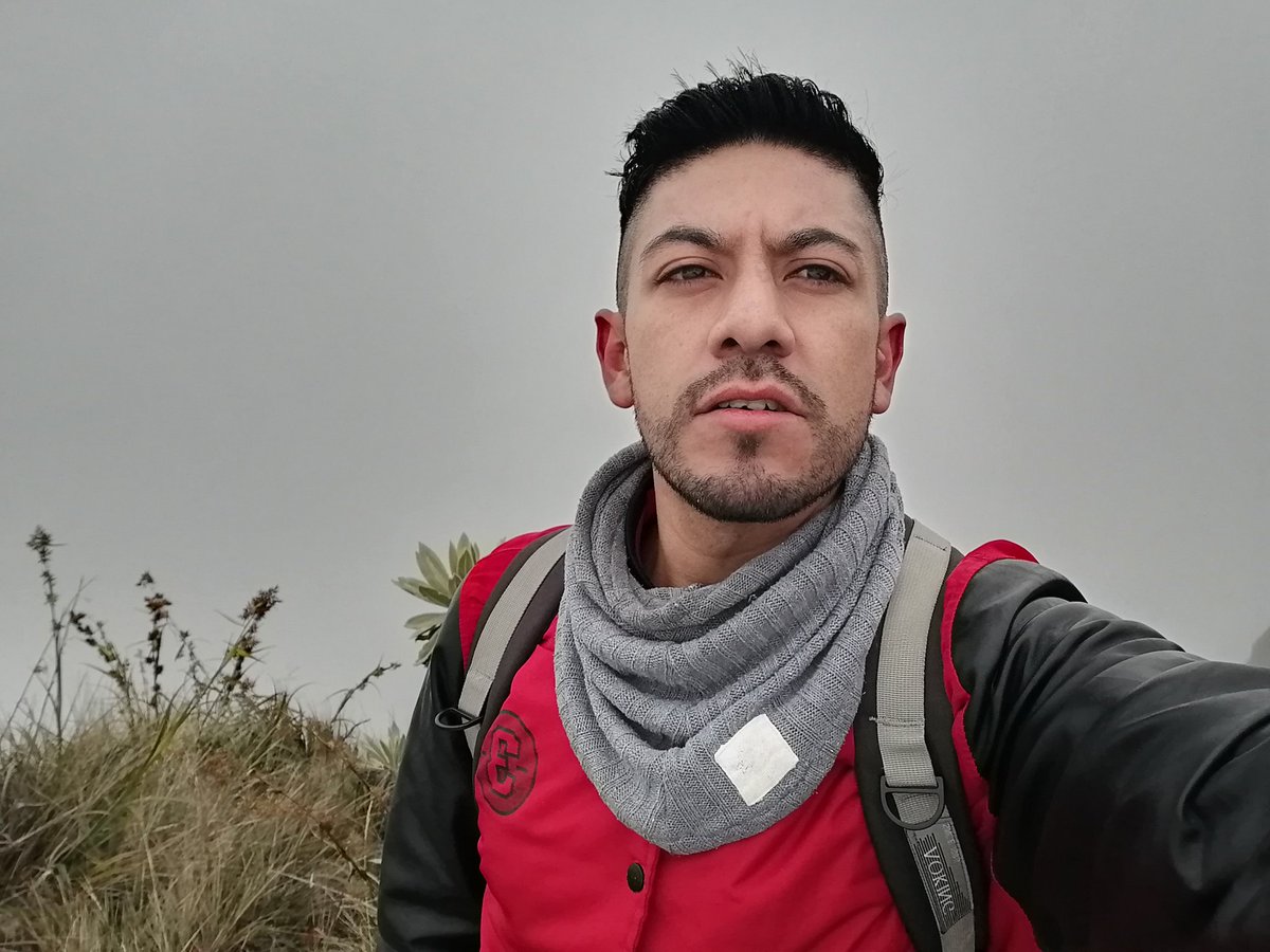 DannielMejia's tweet photo. No todo es porno. #ElDedoDeDios #NariñoExplora #CerroGualmatan https://t.co/BOgeJqI8VV