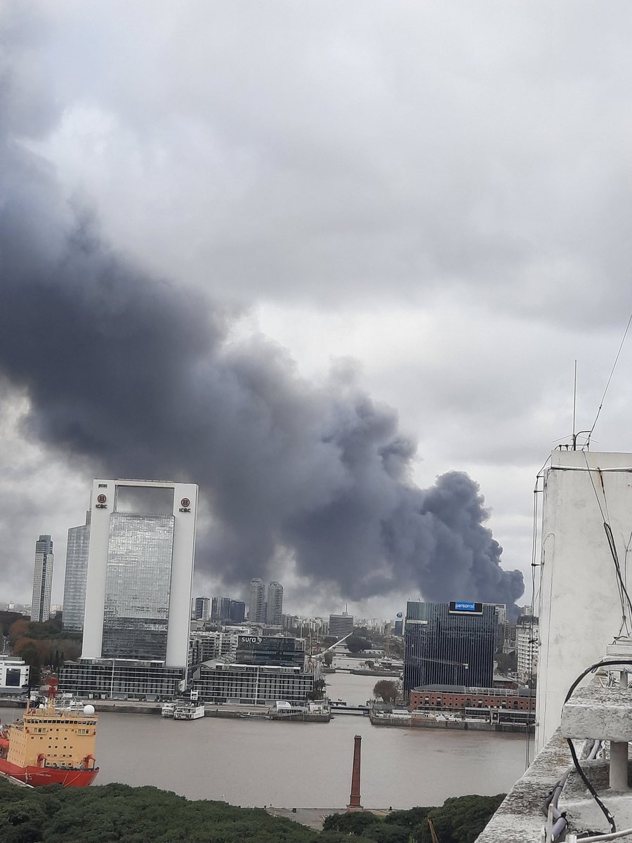 malenahoffmann's tweet photo. @todonoticias https://t.co/Cr5RU457Dg