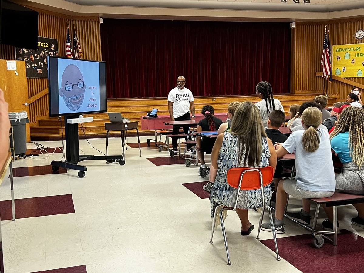 MsGiaquinto2's tweet photo. Thank you @TyAllanJackson for visiting RPES today! #ReadorElse https://t.co/LmUWufpyzt