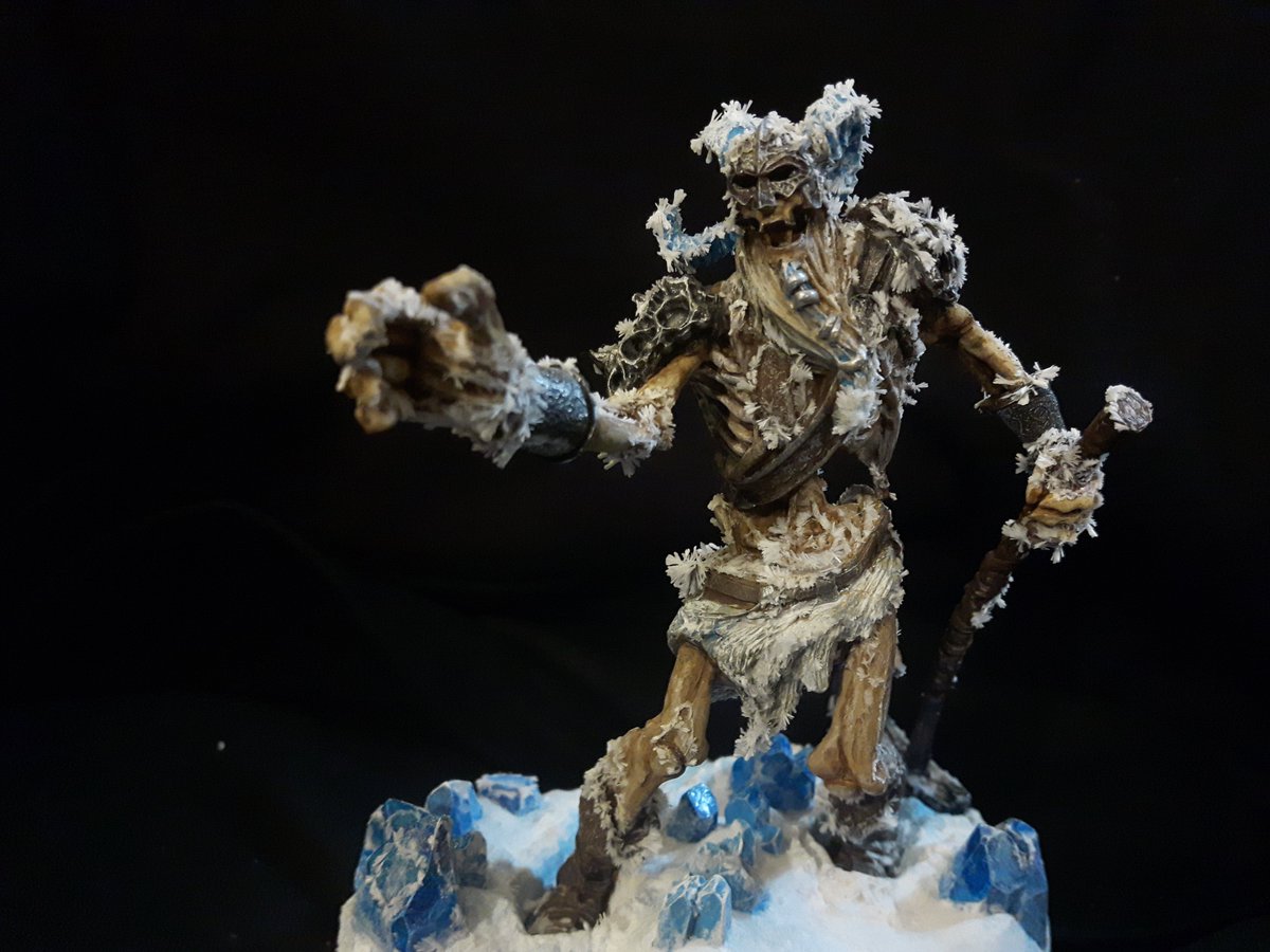 LoachDavid's tweet photo. Frost giant skeleton 💀❄️ #dnd #miniaturemonday https://t.co/JtfIRcHPjN