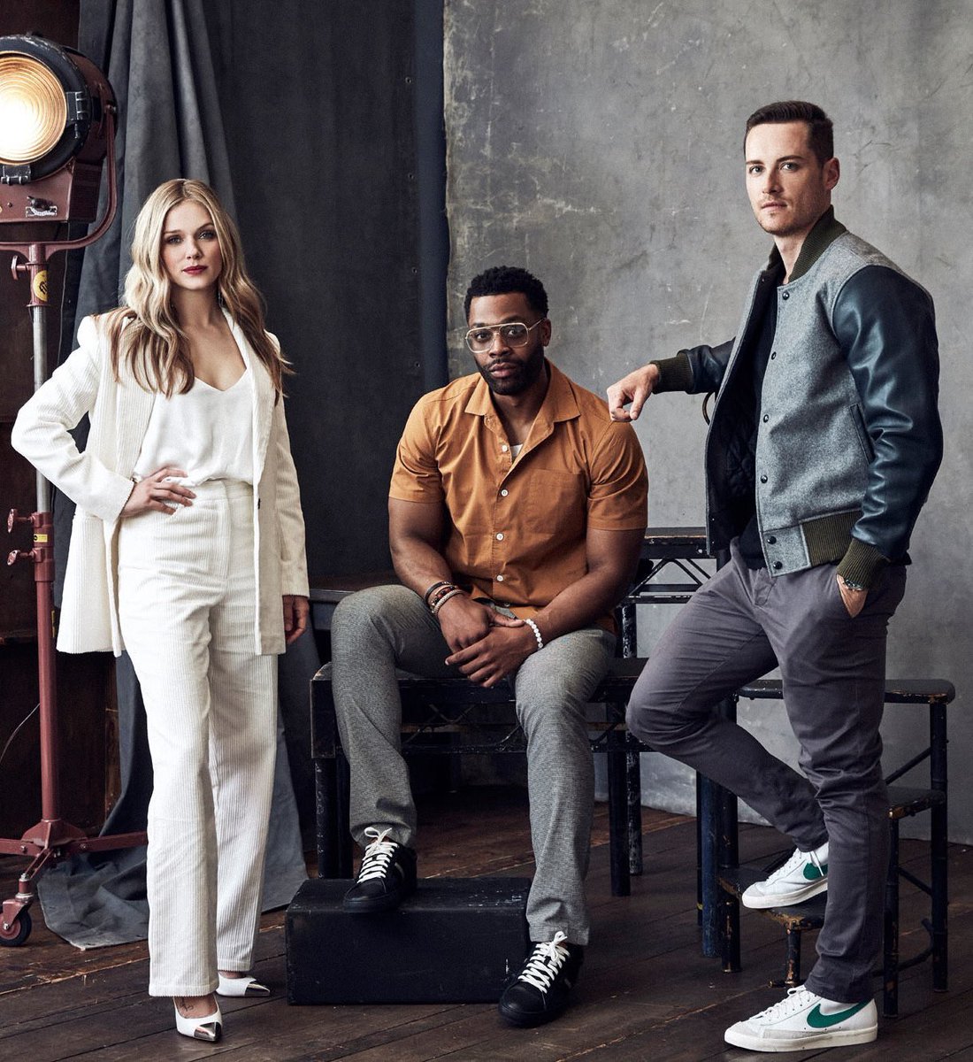 CpdHalstudFan's tweet photo. But I could’ve gone for more of this trio though #Upstead #Halwater #Upwater #ChicagoPD https://t.co/a5tOTYkyHk