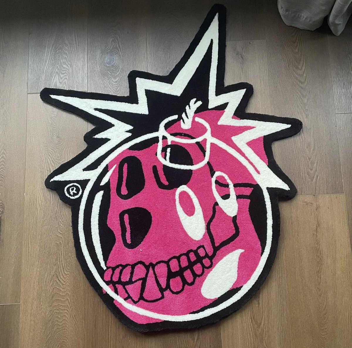 ✨ If you want a Custom NFT Rug ✨

1️⃣ LIKE &amp; RT
2️⃣ DISCORD: discord.gg/Q5Czz2FXpr

#nft #NFTGiveaways #sol #eth #Ethereum #solana #NFTCommunity
