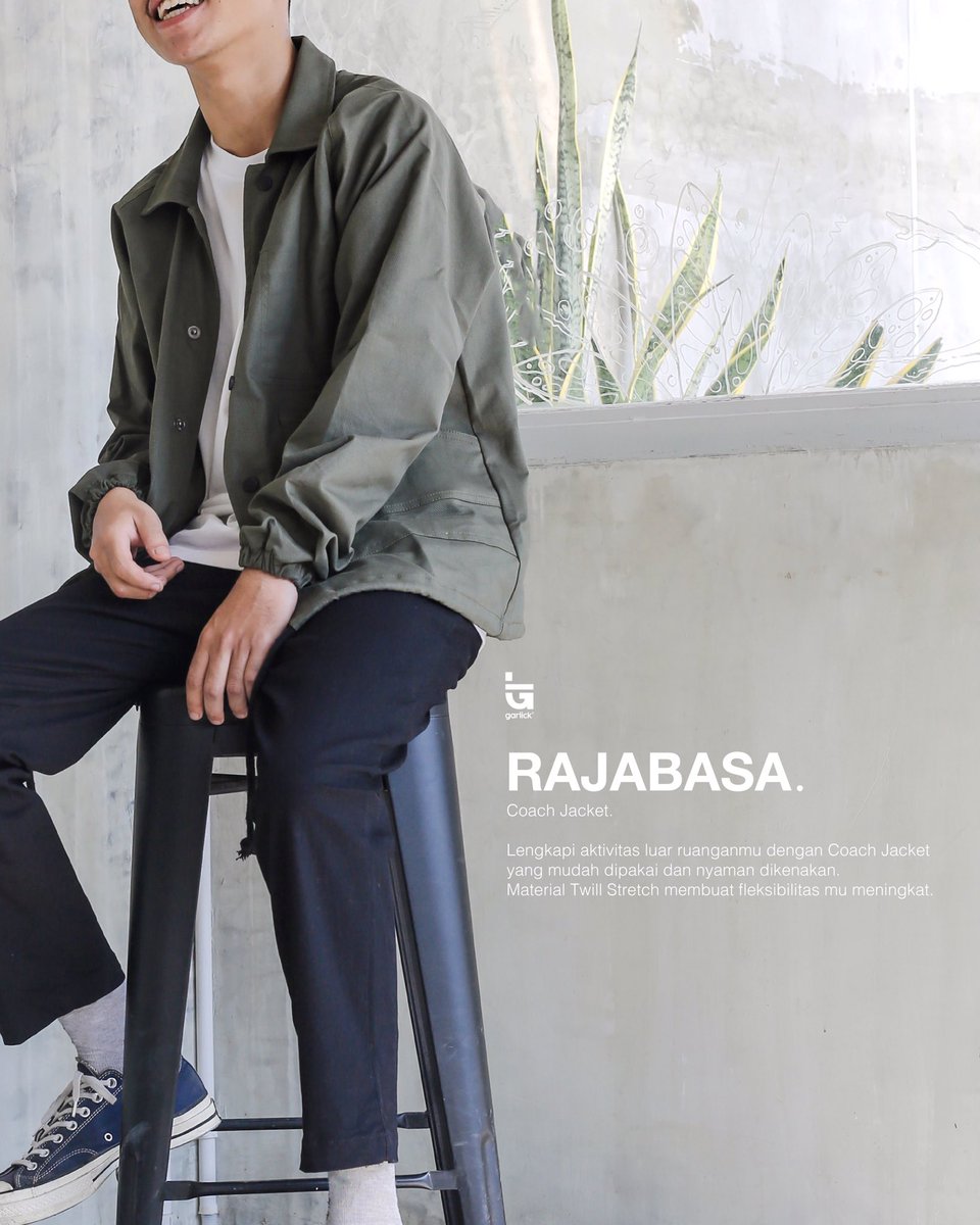 garlickstore's tweet photo. Be ready to impress others through our “RAJABASA” Coach Jacket!
Salah satu fashion item yang bisa menambah referensi gaya outdoormu agar tampil lebih menarik~
#ezysmartcasual #garlickworks #menswithstyle #styleformen #mensstyleguide #casuallook #ootdindomen #preppyfashion https://t.co/Fa249kjzCq