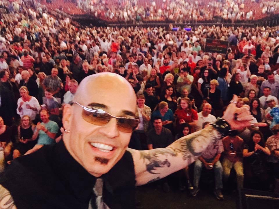 themannycabo's tweet photo. A huge piece of my come back this year has been embracing the trials so I can appreciate the triumphs! #Soldoutarena #MOJO https://t.co/VBDWd57NsT