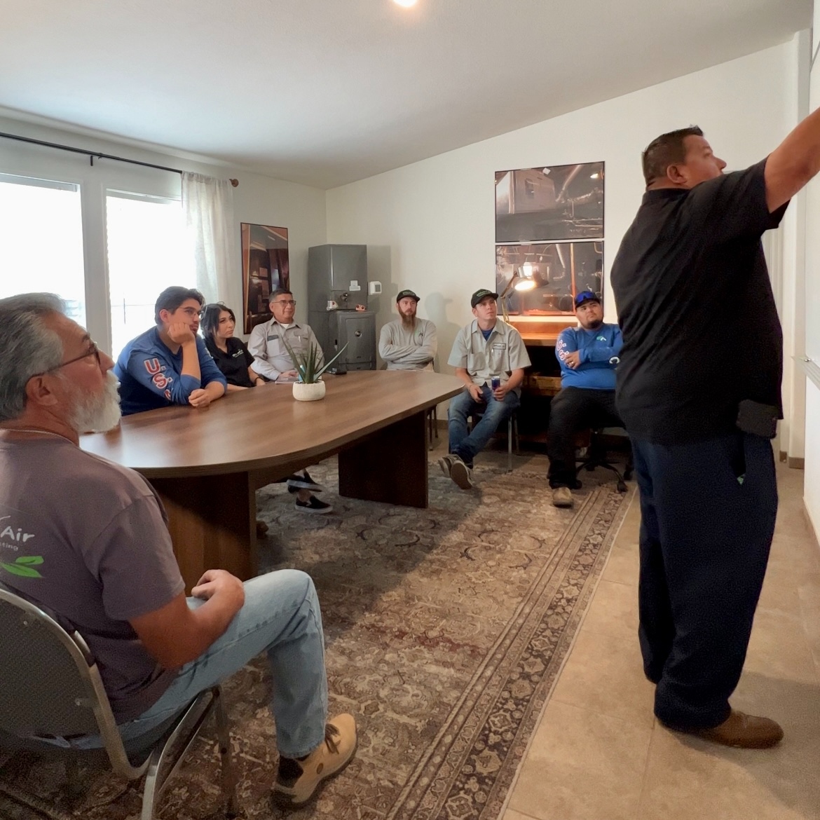 MyEfficientAir's tweet photo. Kicking off the week with all staff training! 

We make sure our team members are equipped with the tools, latest products, and techniques to offer our customers recommendations to reduce energy waste and save money.

🌟 That's the Efficient Air Promise 🌟 https://t.co/PZ3o6MV4EQ