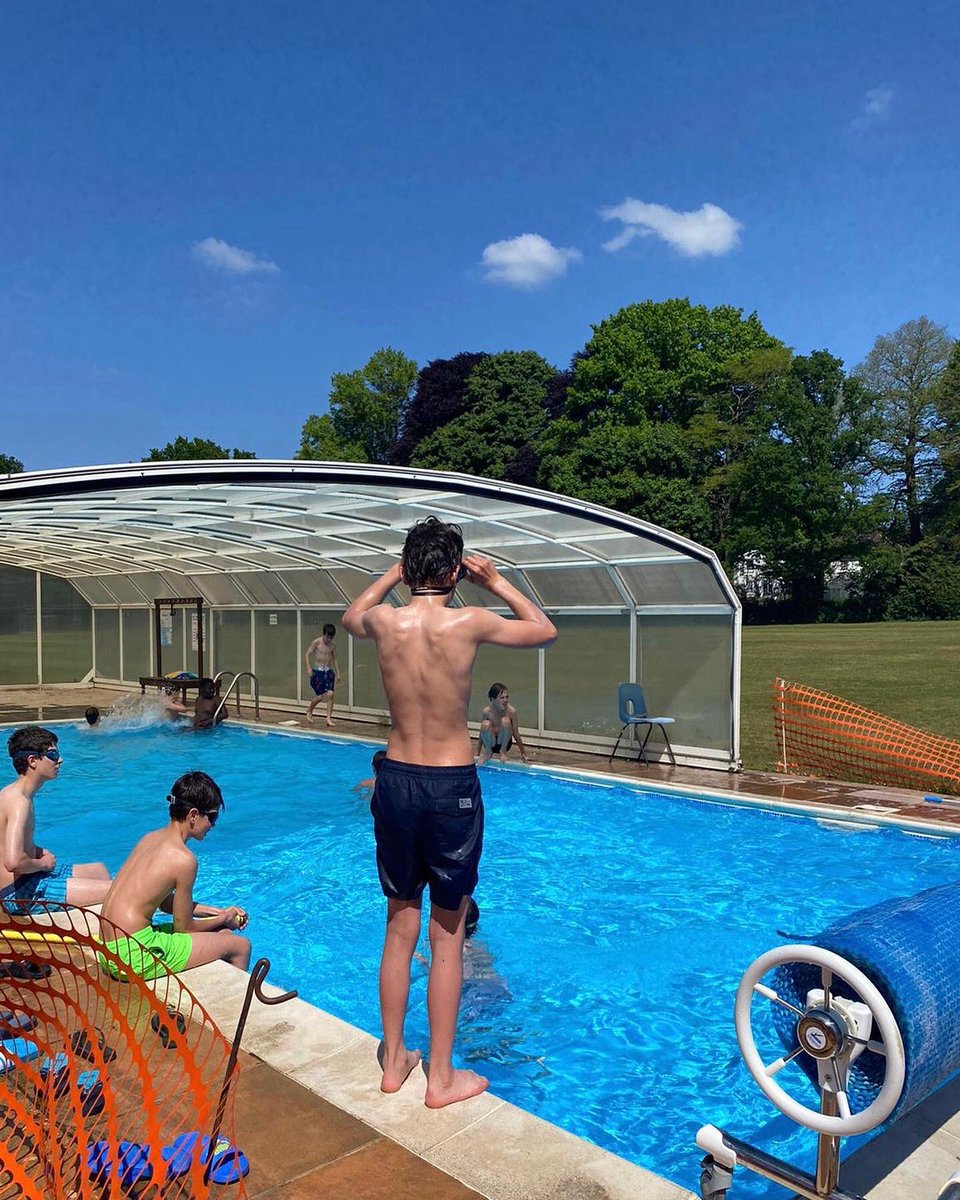 WoodcoteHouse's tweet photo. The pool is open!! Despite the storm damage, swimming is back and the boarders enjoyed a glorious day on Saturday for swimming and football. #swimmingfun #boardingfun #sunnyweekend #prepschoolsurrey #independentprepschool https://t.co/fqzjQfKdBI