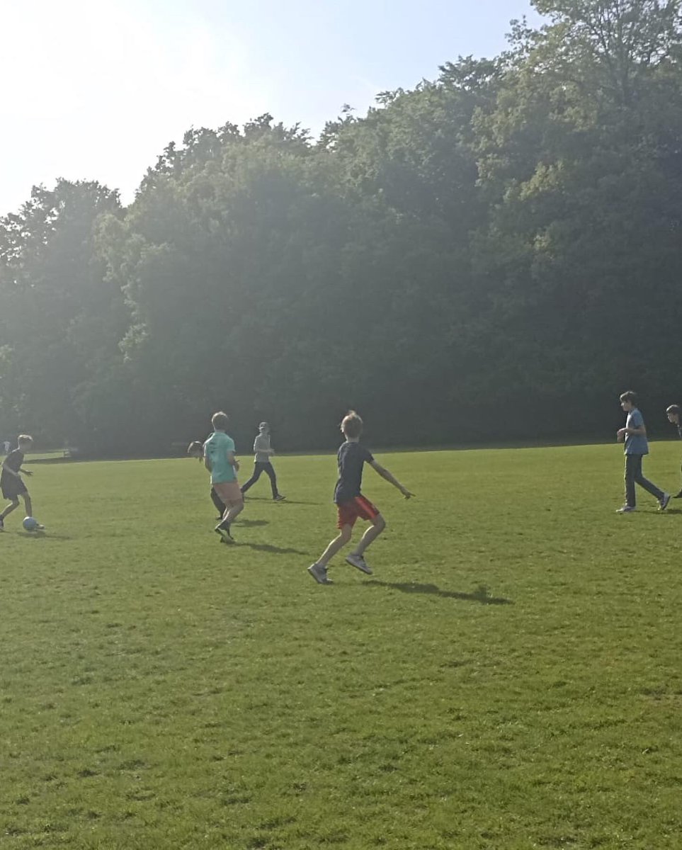 WoodcoteHouse's tweet photo. The pool is open!! Despite the storm damage, swimming is back and the boarders enjoyed a glorious day on Saturday for swimming and football. #swimmingfun #boardingfun #sunnyweekend #prepschoolsurrey #independentprepschool https://t.co/fqzjQfKdBI