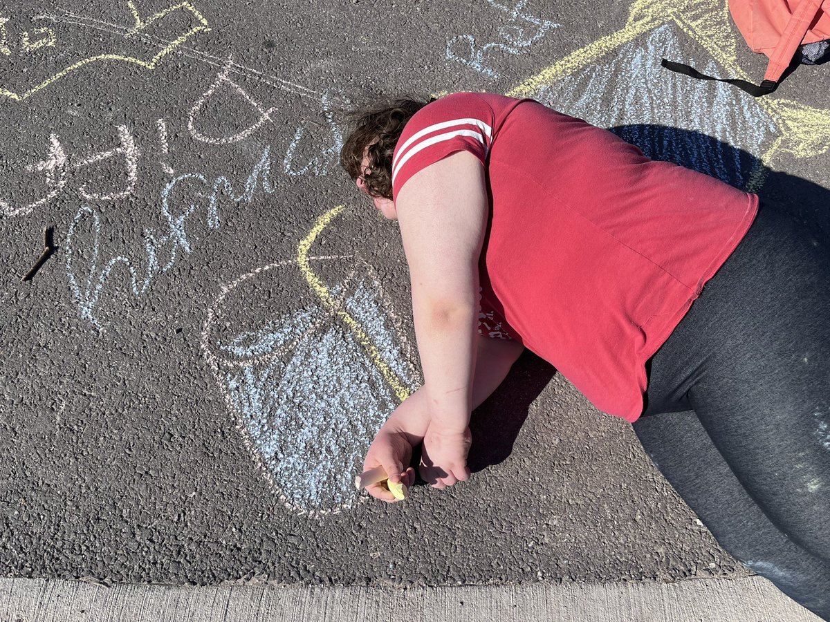 Ms_Hand_TMS's tweet image. Drawing the different types of waves in science!  🌊 #TMScometogether