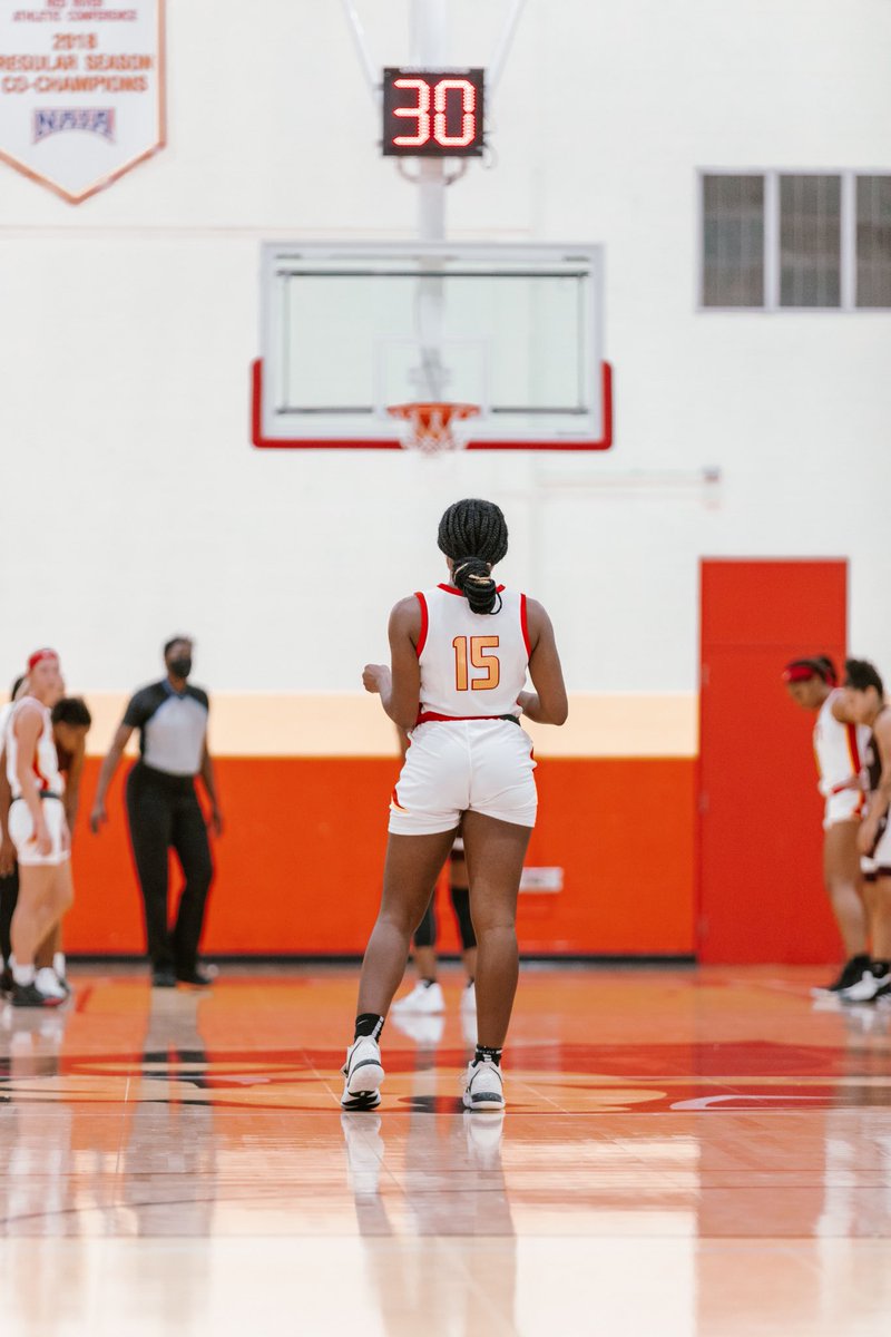 _oliviaa2_'s tweet photo. All of me :)
Student nurse
Nurse assistant
Basketball player
Graduate, cum laude https://t.co/IFTz9MWq3L