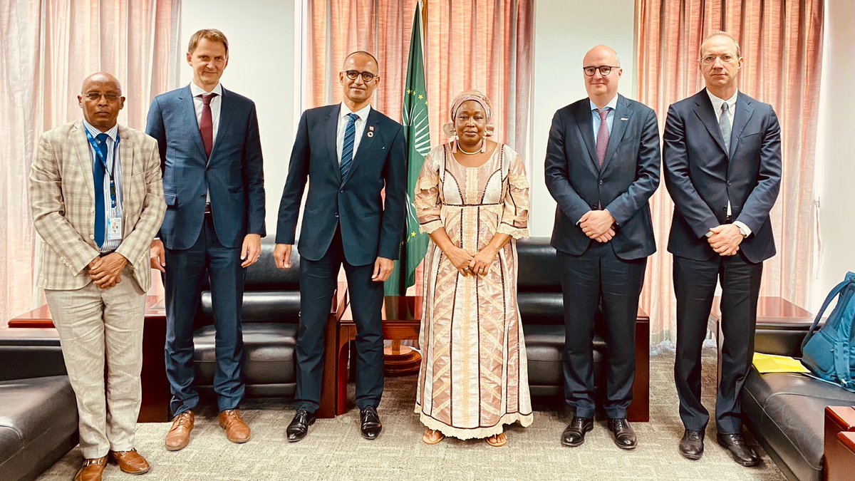 SwissAddisAbaba's tweet photo. During his visit to πͺπΉ, @SwissDevCoop Ass. DG Christian Frutiger met w/ H.E. @AmbSamate on AU Joint Labor Migration Program and visited @ilo #FairwayProgramme β visit to farmers from the Ecological Organic Agriculture Initiative @EOA_Africa showcased π¨π support for #FoodSecurity. https://t.co/S2G7yoaKoq