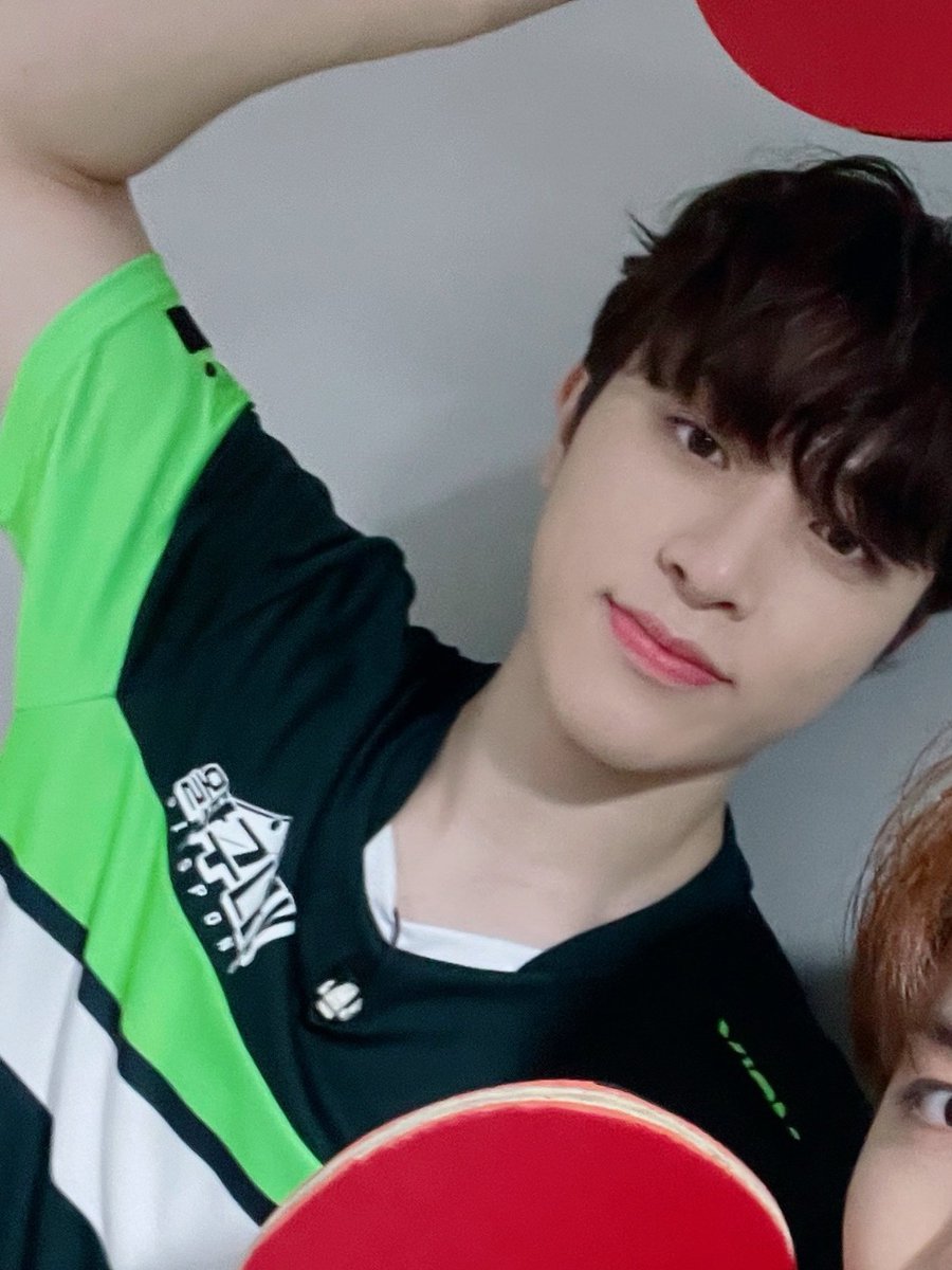 JunghwanHD tweet picture