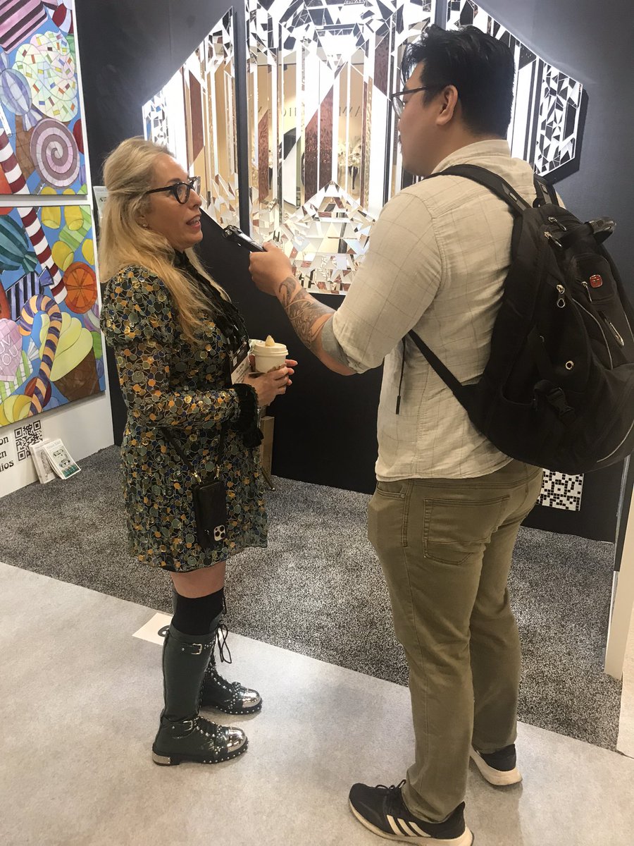 AllisonEdenArt's tweet photo. OMG- getting interviewed by the amazing @housetipster_ at @ICFF right now !!! SO MUCH TO SEE AT THIS AWESOME SHOW !#designmatters #interiors #interiordesignmasters #home #style #NYCisback #homeshow #gemdesign #diamondmirror #emerald #gemart #gemstone #candystorerock #MadeInUSA https://t.co/k3gJUgZQeo