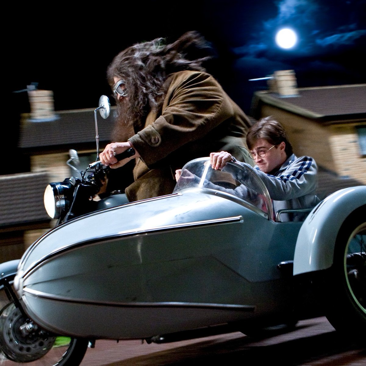 HouSymphony's tweet photo. Tickets are flying fast to see the Battle of Hogwarts™ in Harry Potter and the Deathly Hallows™ Part 1 in Concert on June 10 &amp; 11 #HarryPotterinConcert @cineconcertsllc

https://t.co/NoMCGZ7EuG https://t.co/6J5sawFwJ0