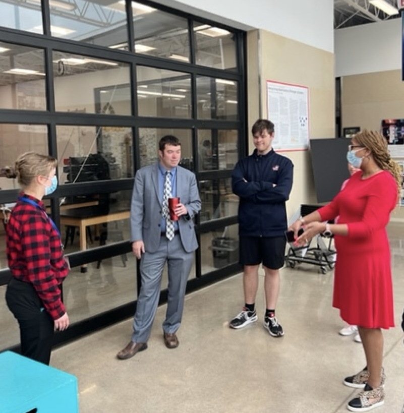 Metro welcomed State Representative Mark Fraizer last week for a tour to learn about our early college and STEM programs.